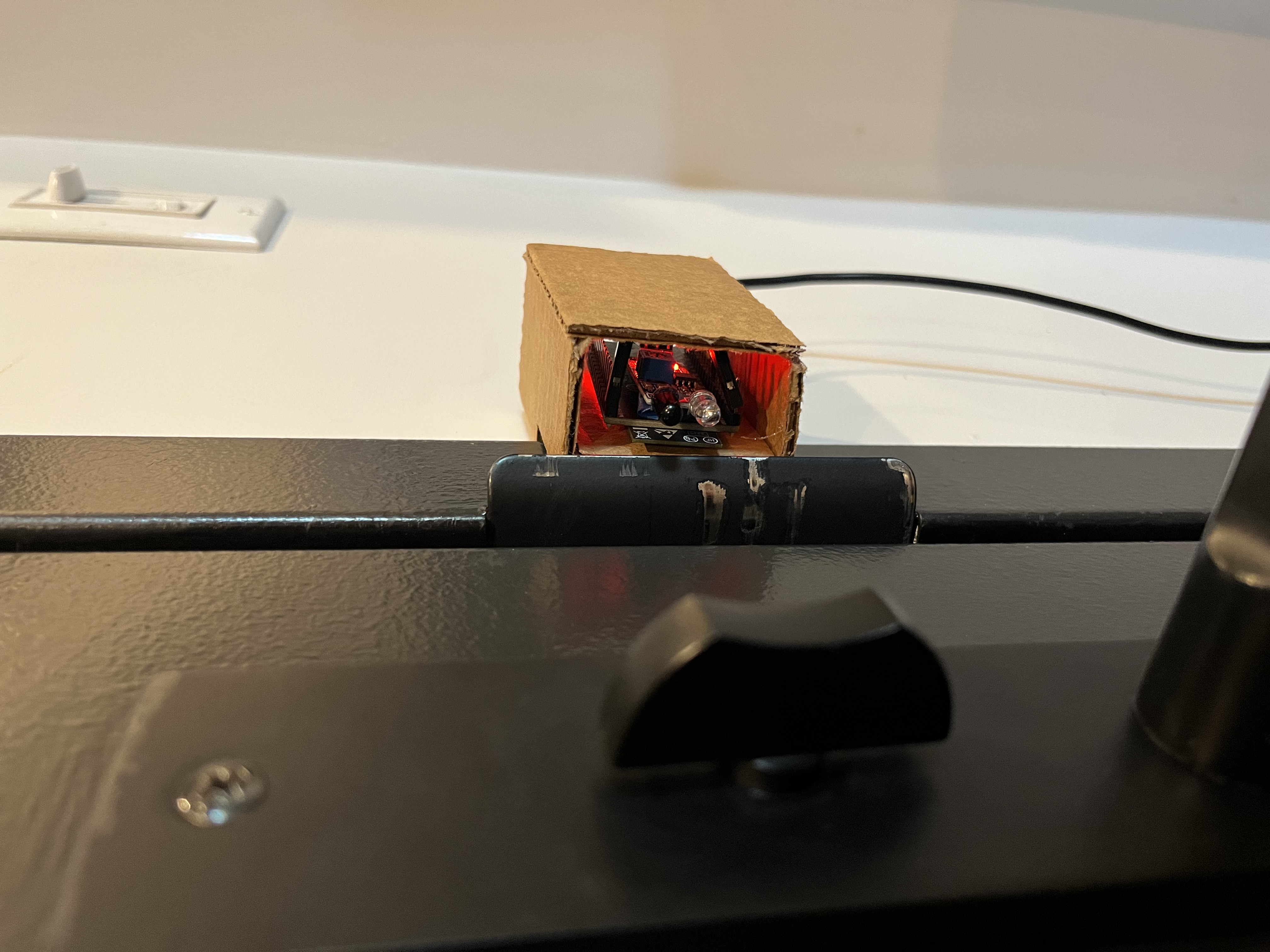 side view of detector