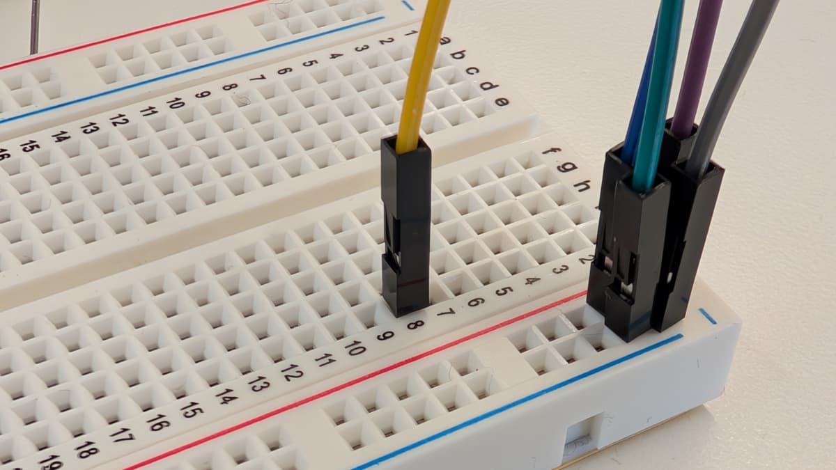 TRIG pin to breadboard