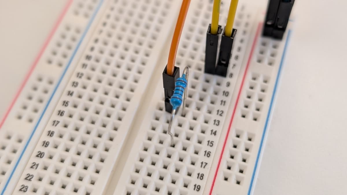 ECHO pin with 1K Ohm resistor