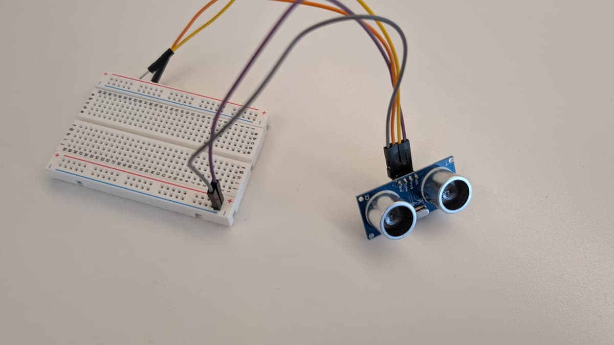 Wiring VCC to positive and GND negative breadboard rail